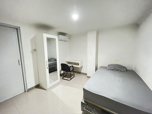 スーパー OYO 93721 ルパ ニア LRT ベロドローム 2 ラワマングン