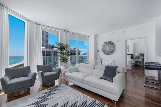 マイアミビーチフロントオーシャンビューコンド