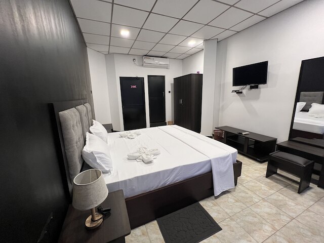 ニロ・ランカ・ホテル