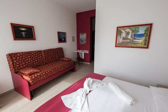 パレルモナムール アート ギャラリー スイート