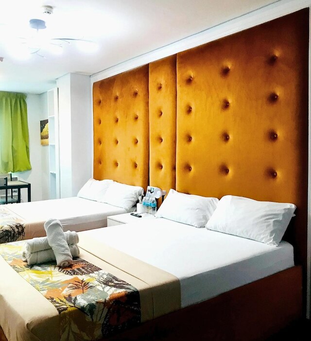 ヘインサ コンドホテル