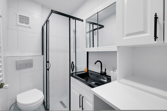 マルマライとウスクダルコーストまで10分の居心地の良いフラット