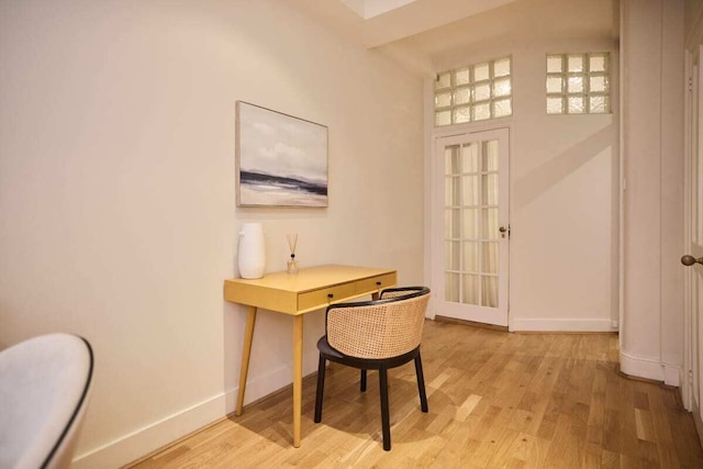 ザ・ウェスト・ケンジントン・ハイドアウト - 庭付きの居心地の良い2ベッドルームフラット