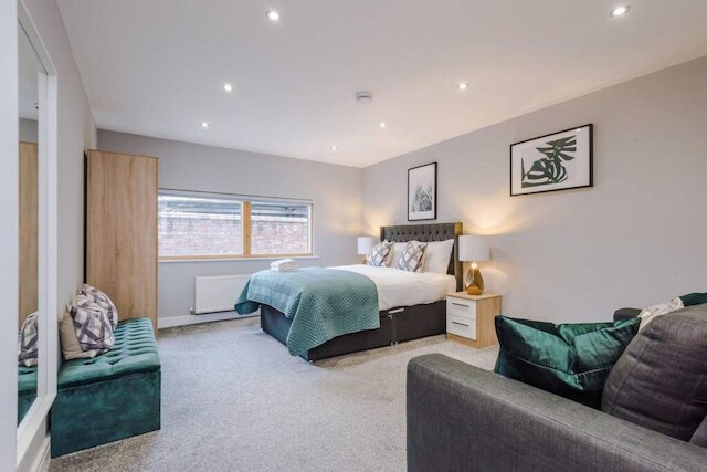 ホストアパートメンツナイトストリートプレイス