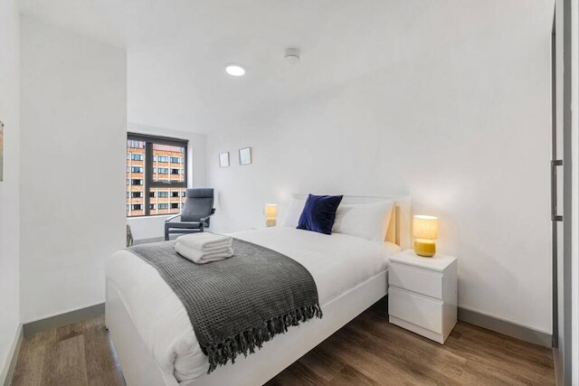 ホストアパートメント ザ ロスコーネスト