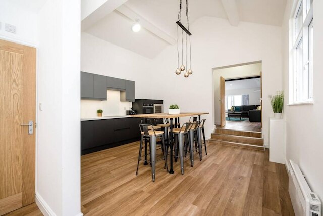 ホストアパートメント ウッドストリートナイトライフアパートメント