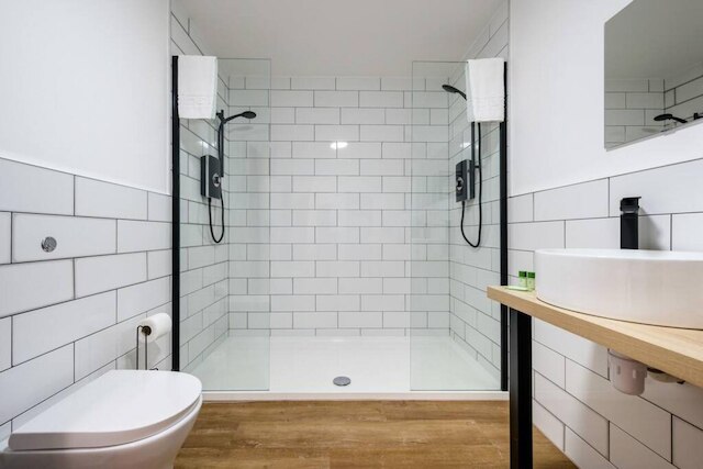 ホストアパートメント ウッドストリートナイトライフアパートメント