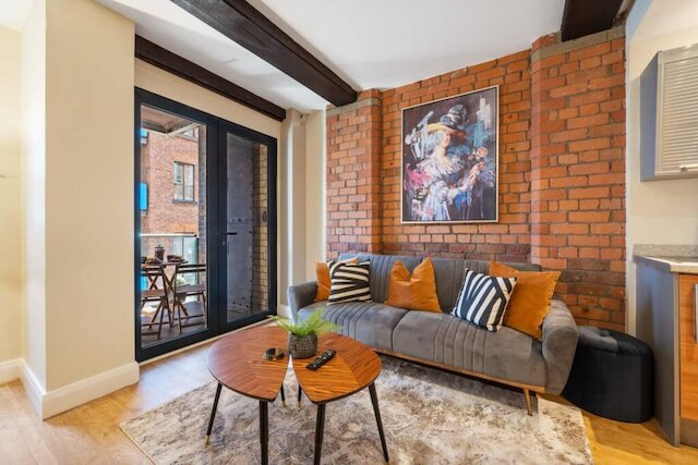 ホストアパートメント クイーンスクエアアパートメント