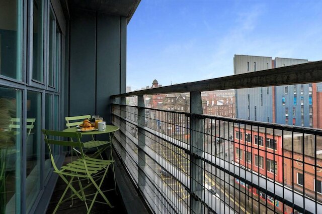 ホストアパートメント ナレッジクォーターアパートメント