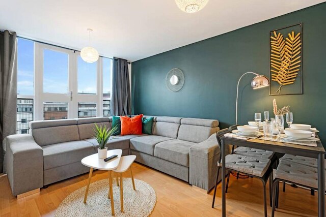 ホストアパートメント ナレッジクォーターアパートメント