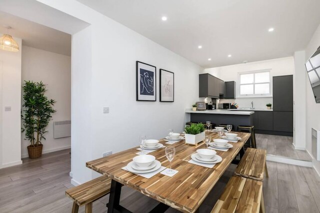 ホストアパートメンツザロスコーキャリッジハウス