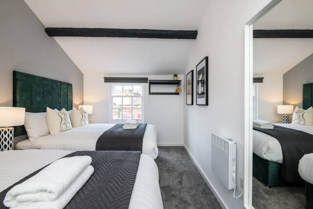 ホストアパートメンツザロスコーキャリッジハウス