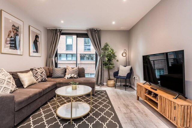 ホストアパートメンツバルチックバルコニーアパート