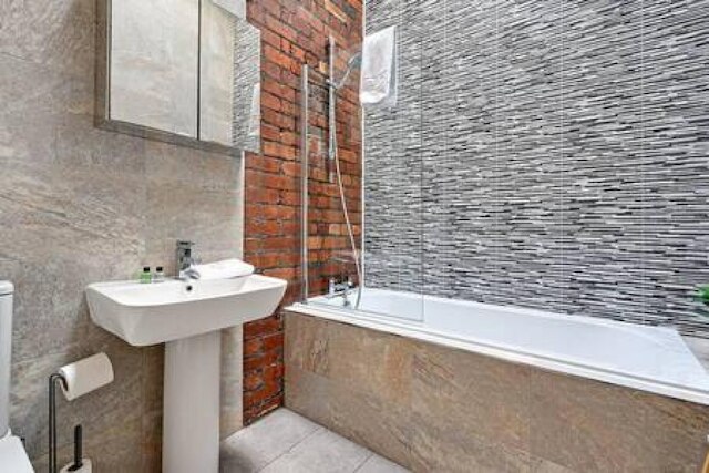 ホストステイバンズウェアハウスVI