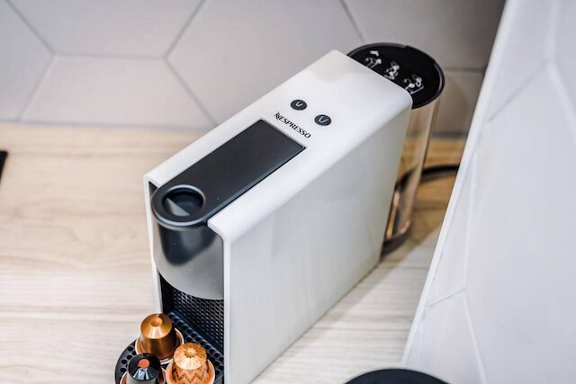 ホストアパートメンツ・ザ・キャヴァン・クォーターネスト