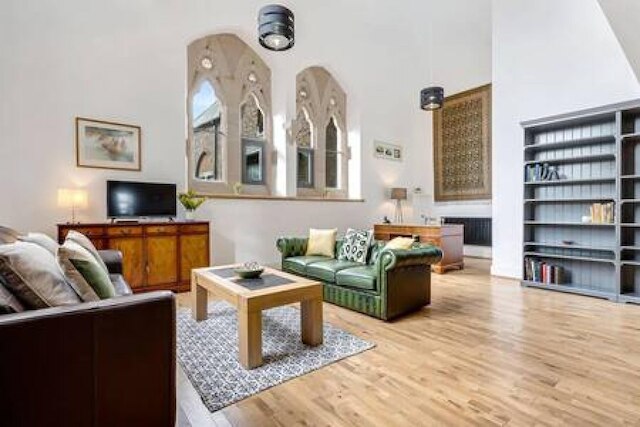 ホストステイ ベルヴィデーレ教会