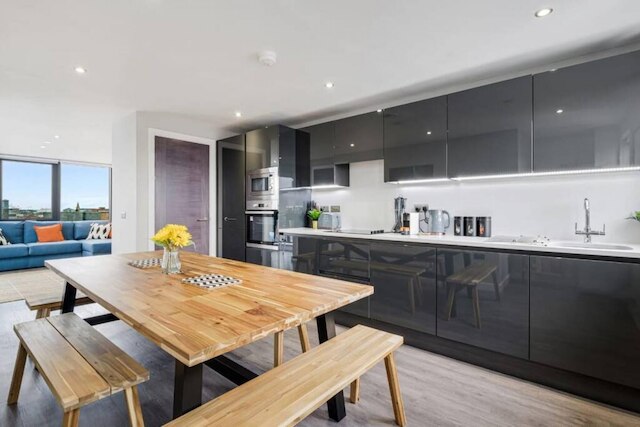 ホストアパートメンツ バルティックペントハウス 2