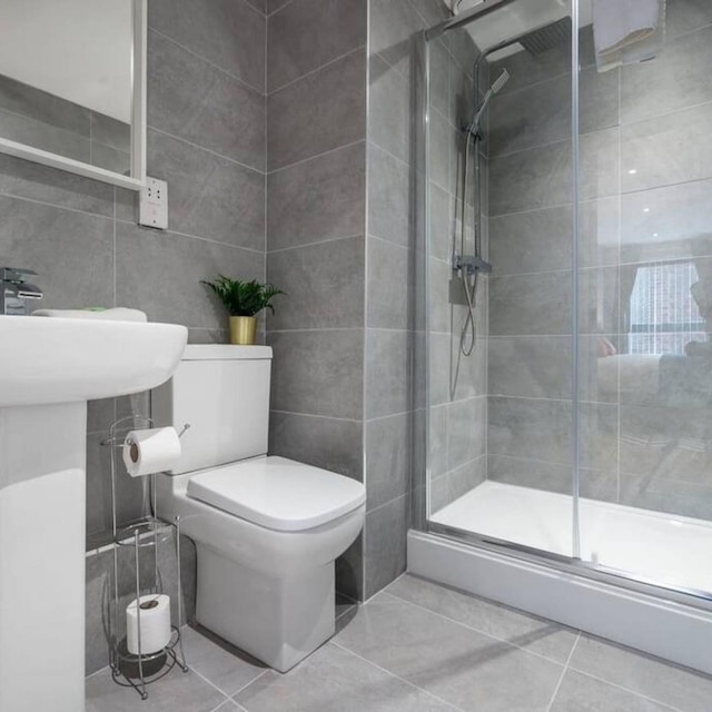 ホストアパートメンツデュークストリートアボード