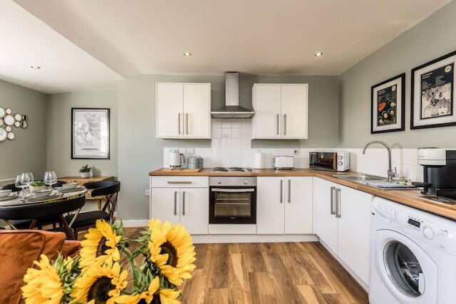 ホストアパートメンツキャサリンクォーターズIII