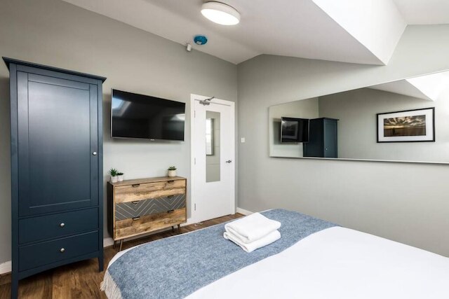 ホストアパートメンツキャサリンクォーターズIII