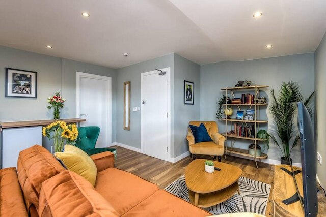 ホストアパートメンツキャサリンクォーターズIII