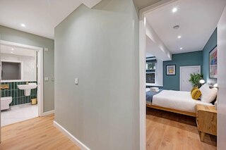 ホストアパートメンツキャサリンクォーターズIV