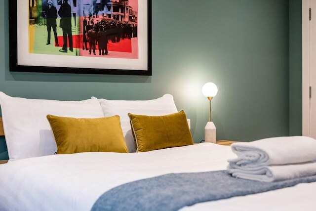 ホストアパートメンツキャサリンクォーターズIV