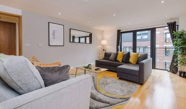 ホストアパートメンツデュークストリートリビング