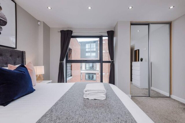 ホストアパートメンツデュークストリートリビング