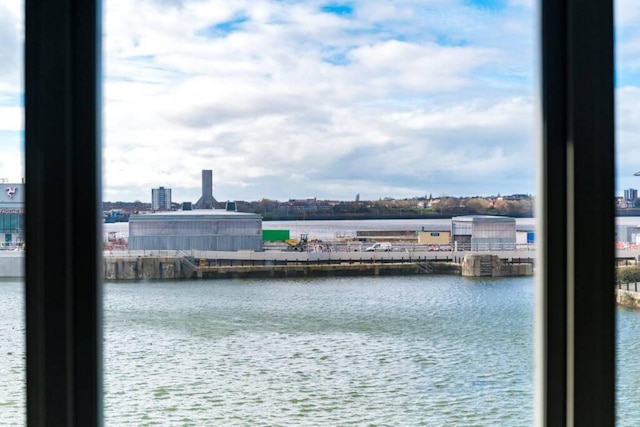 ホスト アパートメント ウォーターフロント ビュー