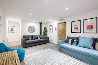 ホスト アパートメント フリート ナイトライフI