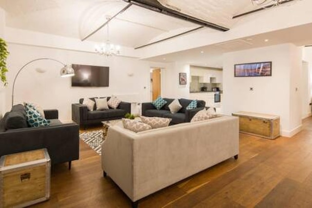 ホストアパートメンツオーモンドレジデンス