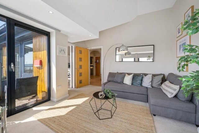 ホストアパートメンツマリーナビューペントハウス