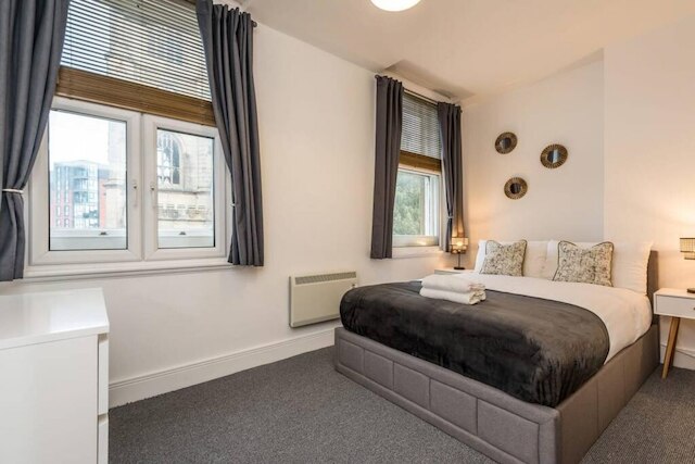 ホストアパートメンツザチャーチビュー