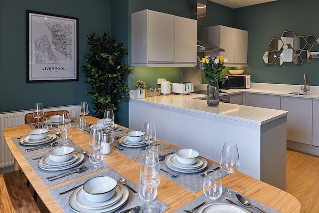 ホストアパートメンツザファルクナークオーターズIII