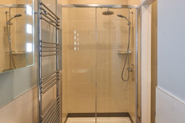 ホストアパートメンツザファルクナークオーターズII