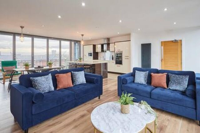 ホストステイナイトストリートペントハウスII