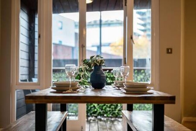 ホストステイロープウォークスクォーターズIII