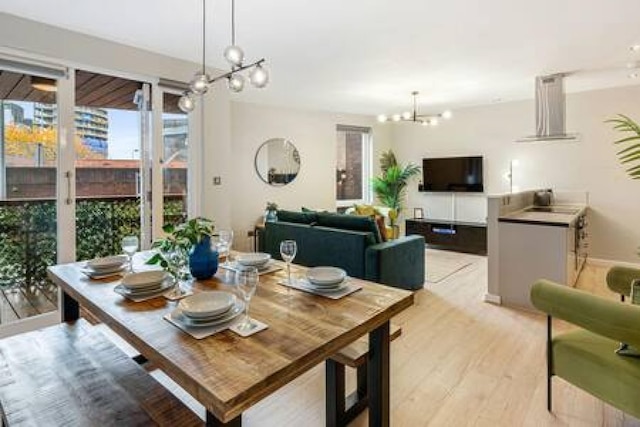 ホストステイロープウォークスクォーターズIII