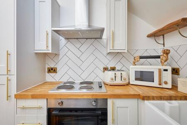 ホストステイ クイーンスクエア ハイダウェイ