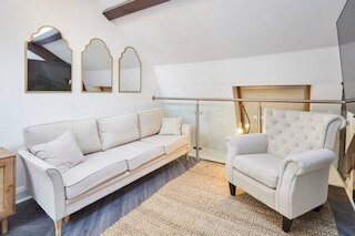 ホストステイ クイーンスクエア ハイダウェイ