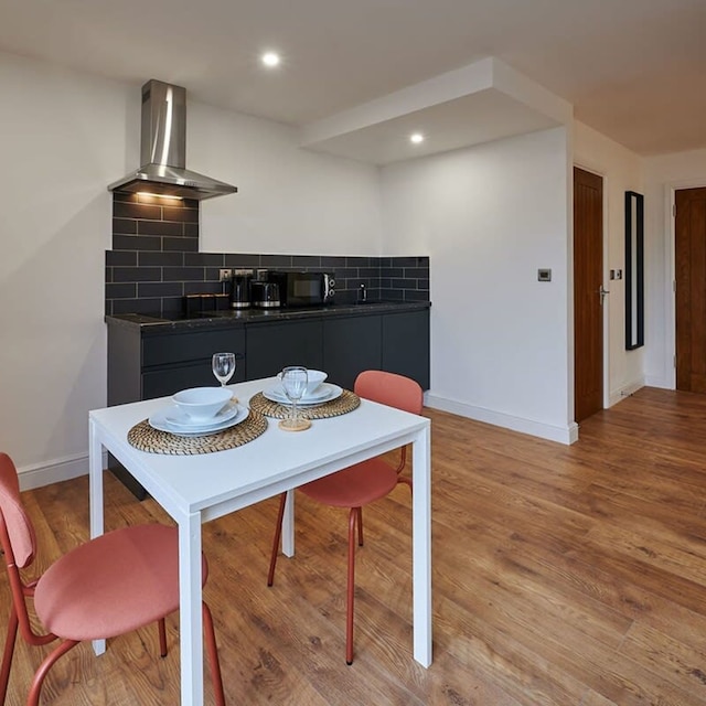 ホスト＆ステイ バルコニールーム、セブンステイアパートメンツ