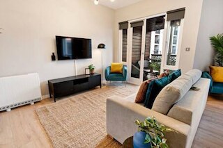 ホストステイ ロープウォークスクォーターズ IV