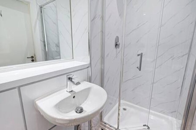 ホストステイロープウォークスクォーターズV