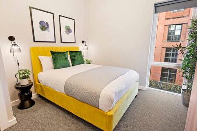 ホストステイロープウォークスクォーターズV