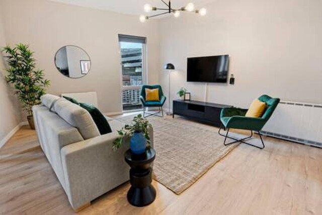 ホストステイロープウォークスクォーターズV