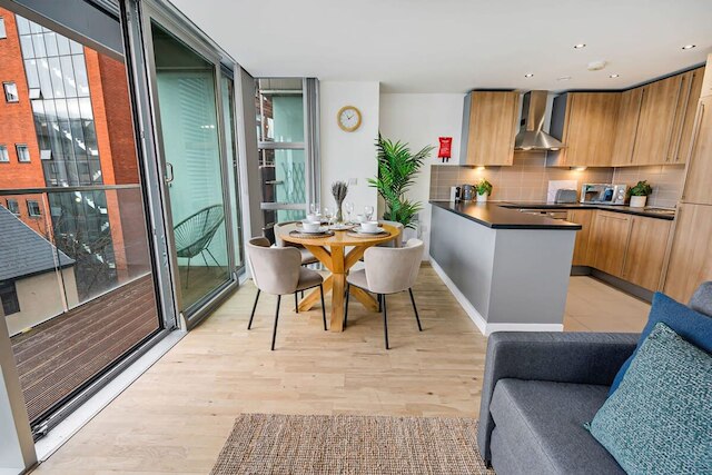 ホストステイエデンスクエアリトリート