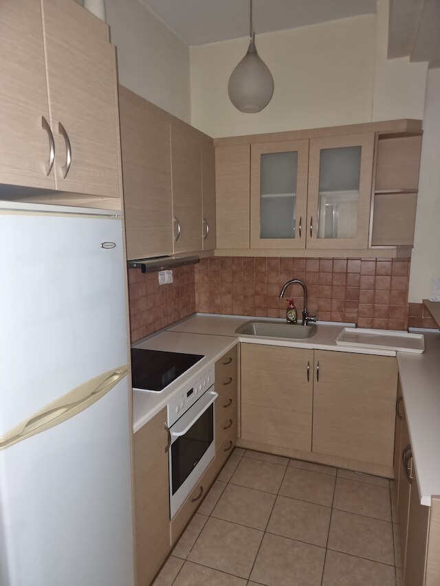 アテネ.アパルトテル.3