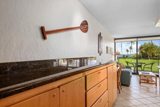 キヘイ サーフサイド, #213 1 ベッドルーム コンド バイ レッドオーニング