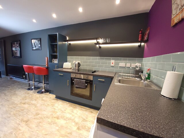 リバプールの快適な1ベッドアパートメント、4名まで宿泊可能